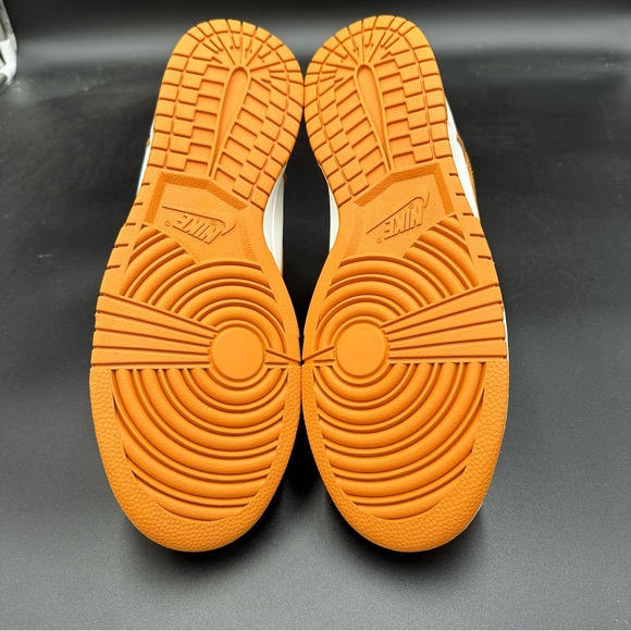 Nike Dunk High Retro Sneakers Monarch Sail White DV7223-800 Men's Size 10.5 - Picture 8 of 8